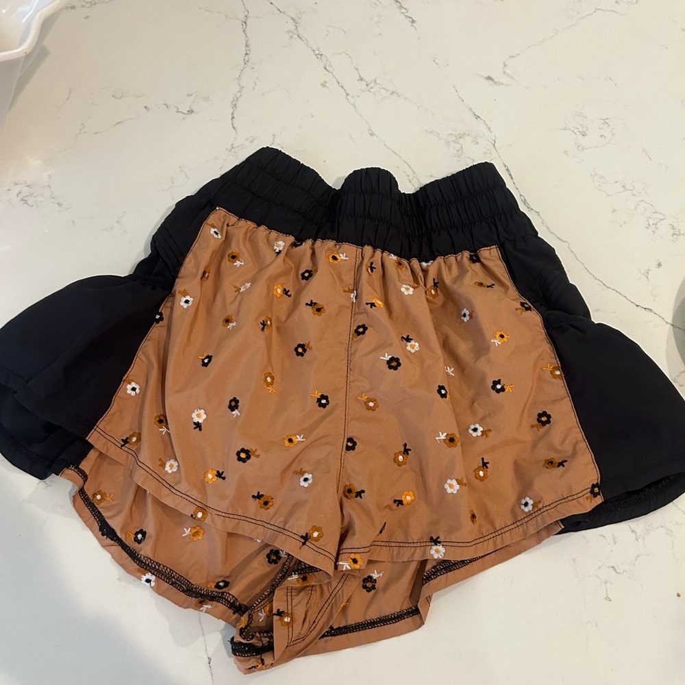 FP MOVEMENT EMBROIDERED GET YOUR FLIRT ON SHORTS